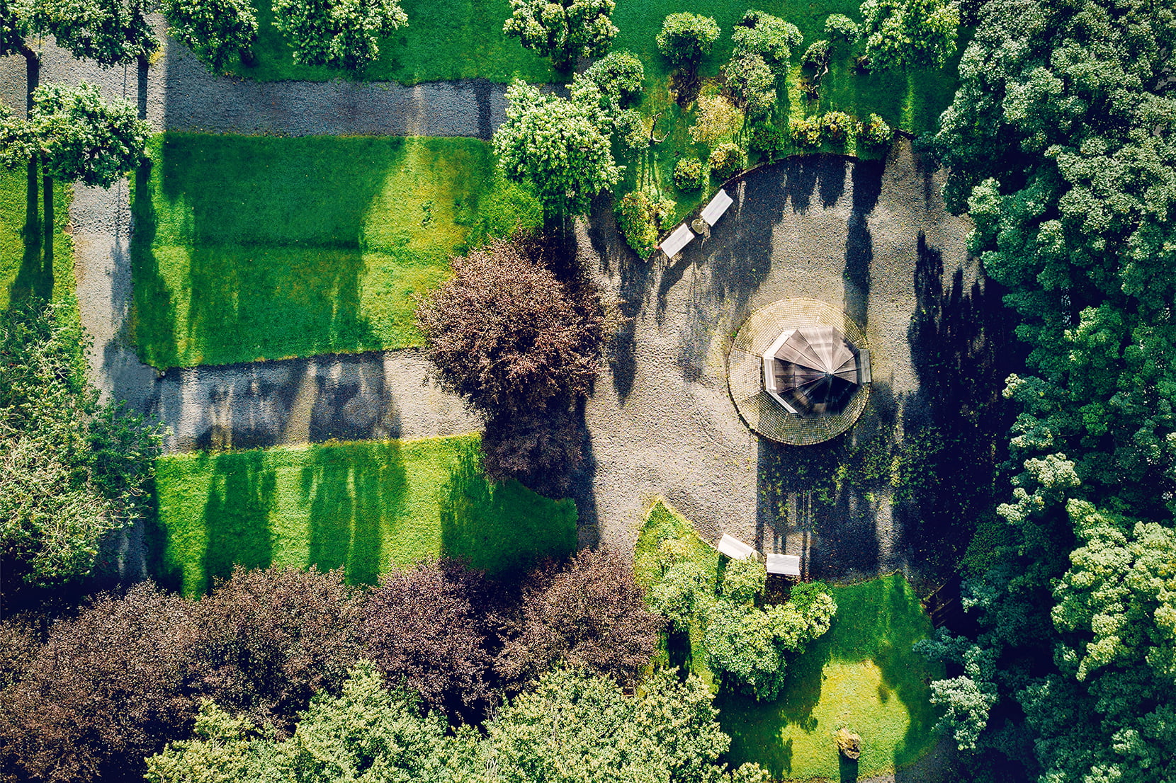 Dronebilde av parken i Kopervik på Karmøy